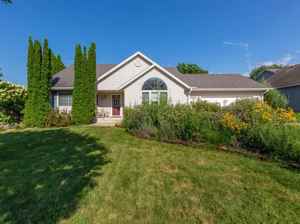 1035 Smith Ave, Owatonna, MN 55060