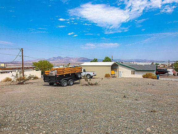 3rd image of 1005 Shorewood Pl Lot 9