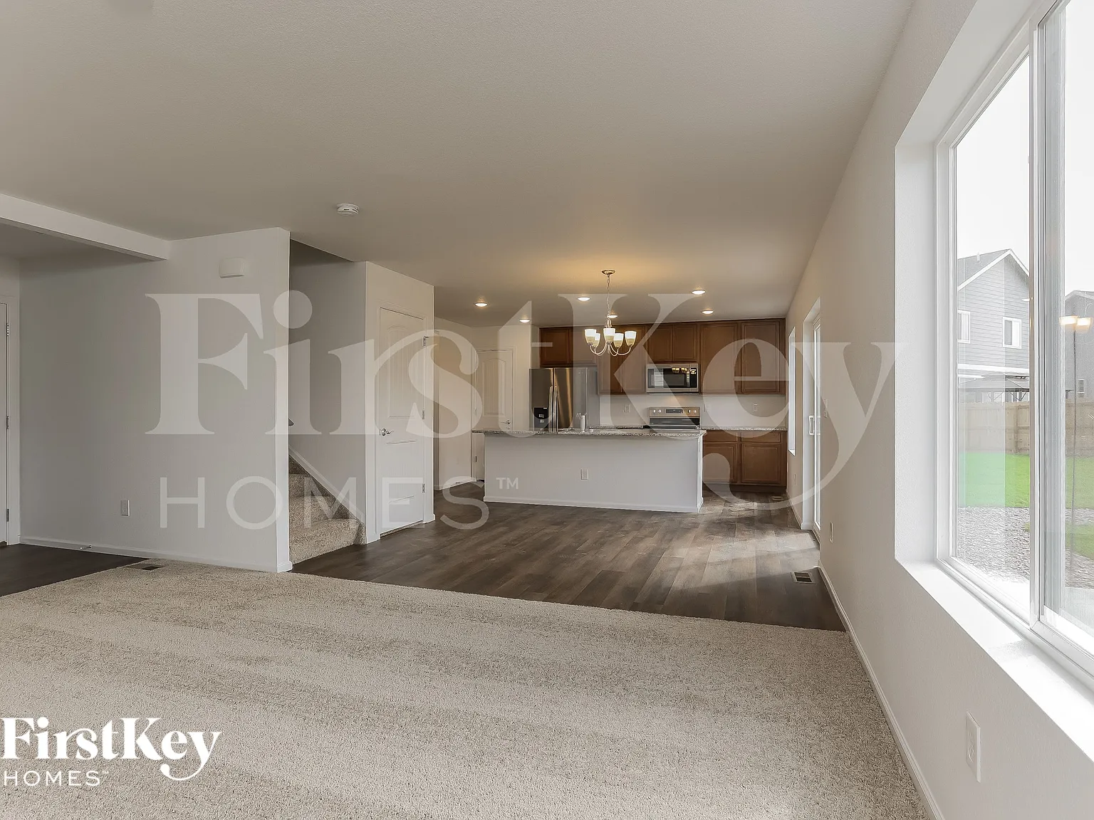 3 bed, 2.5 bath, 1383 sqft, $2,460 — Photo 4