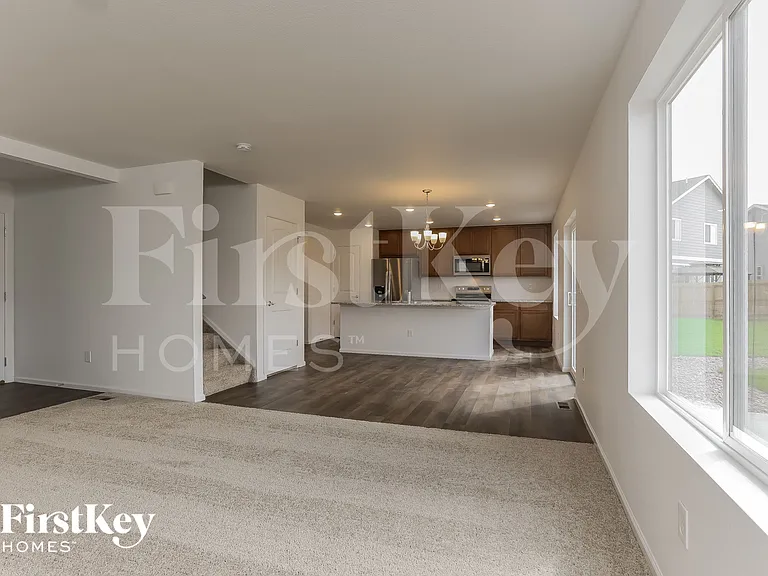 10249 Luneth Dr — Photo 4
