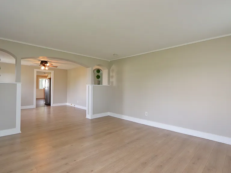 2757 School Dr — Photo 12
