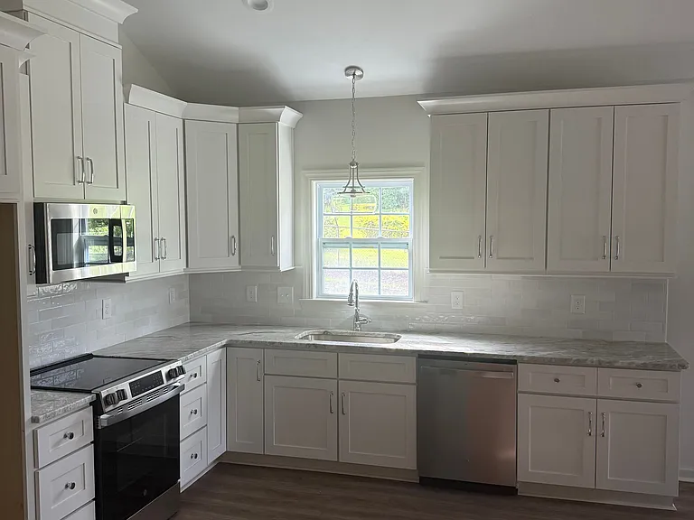 6735 Hill St — Photo 6
