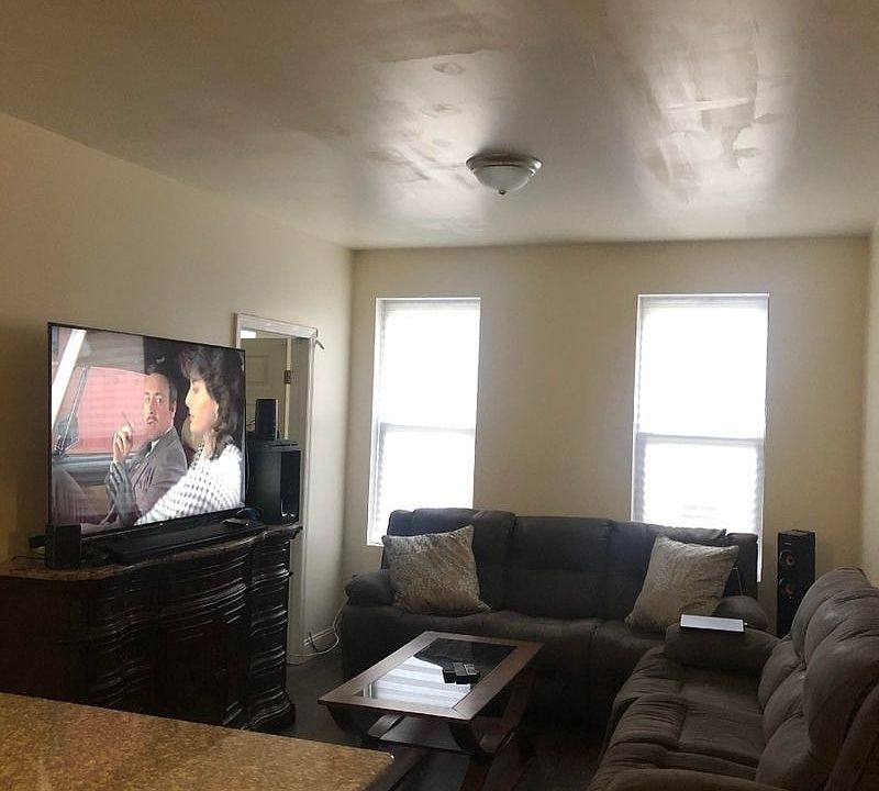 2nd image of 282 E 2nd St APT 1R
