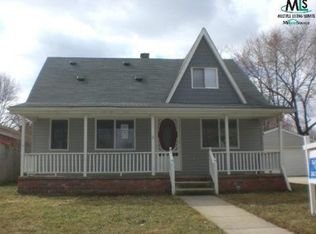 2410 Chesley Dr, Sterling Heights, MI 48310