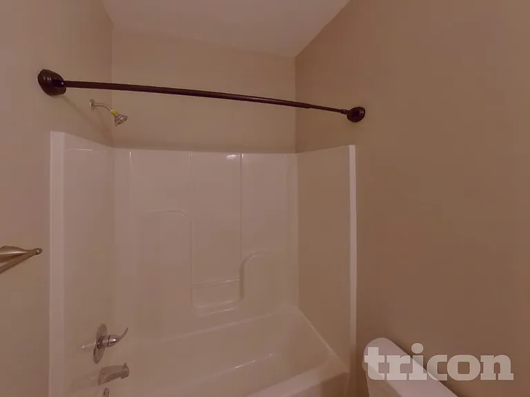 1306 Crescent Ridge Dr — Photo 18