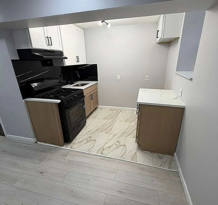1st image of 31 Dayton St