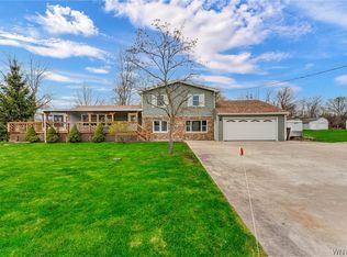 2839 Whitehaven Rd, Grand Island, NY 14072