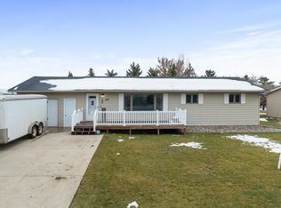 401 3rd Ave NE, Berthold, ND 58718