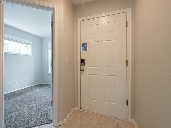 4th image of 1351 NE Kinney St