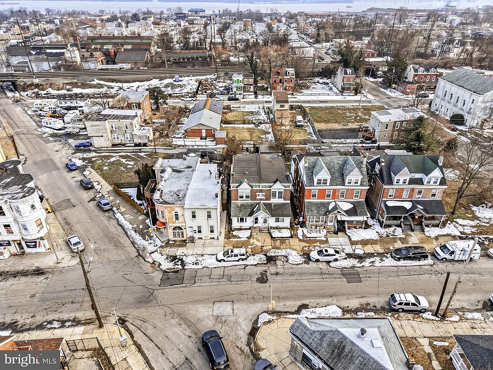 2nd image of 507 W 7th St