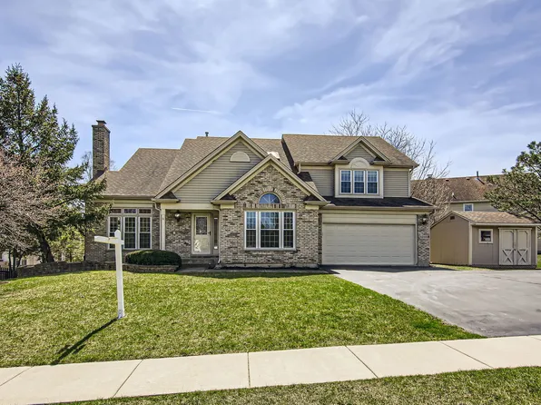 5245 Landers Dr, Hoffman Estates, IL 60192