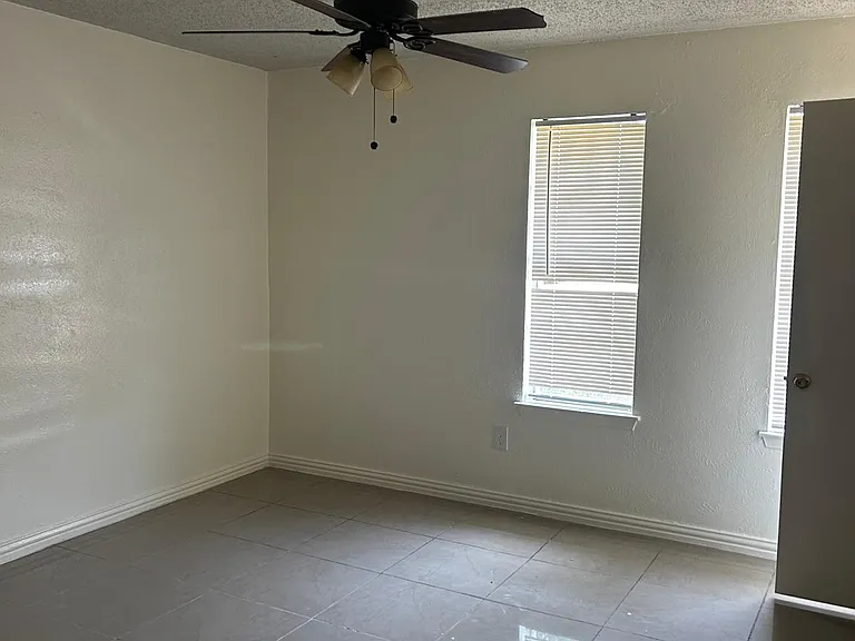 1515 Rockbrook St — Photo 5