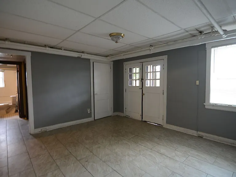 2532 Highland Ave — Photo 2