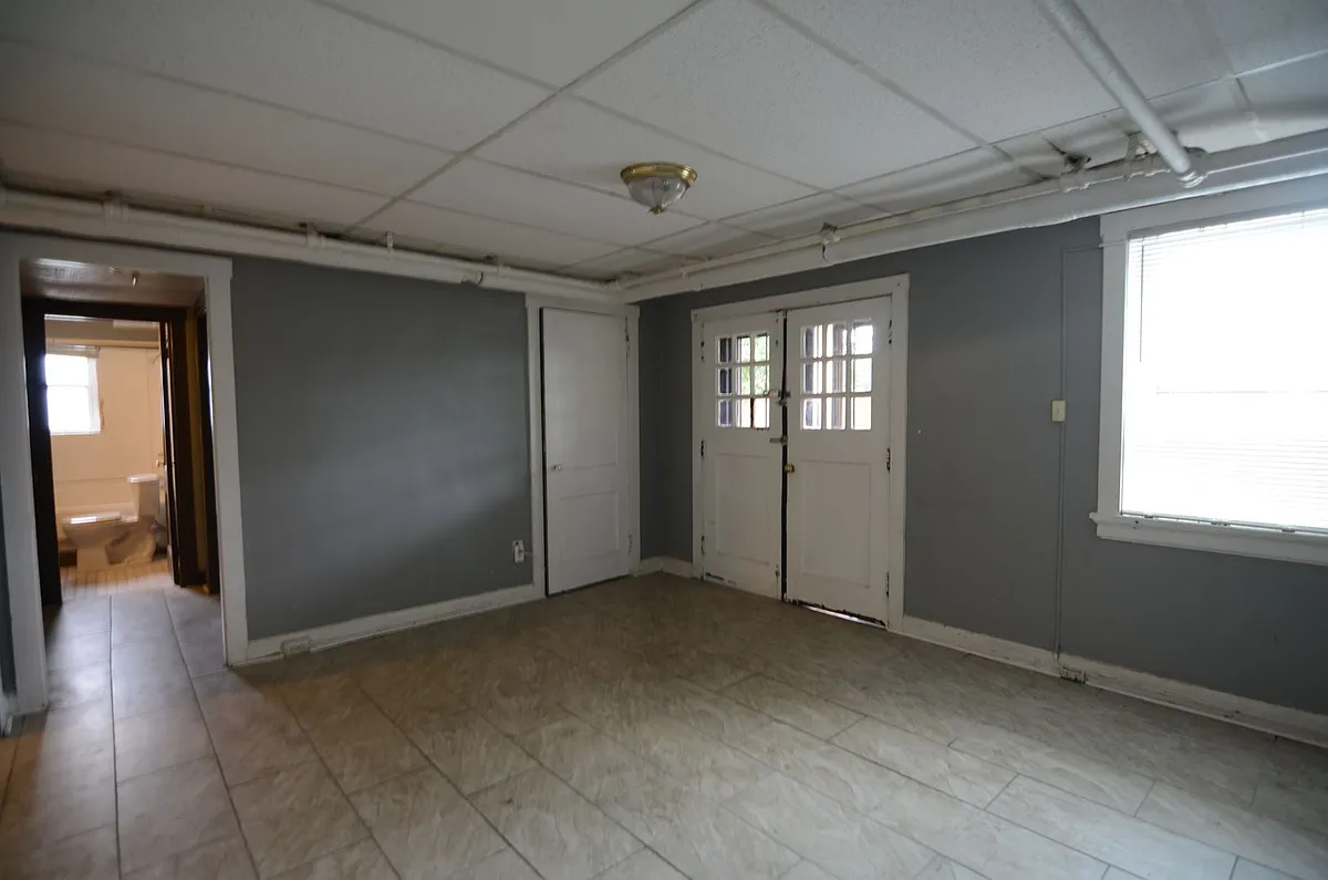 Building Photo - 2532 Highland Ave