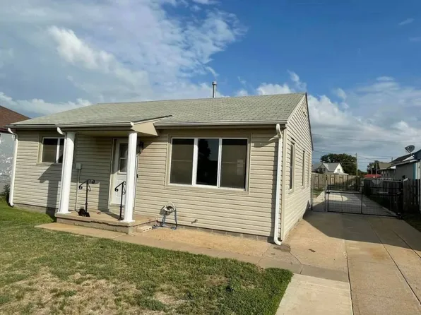 710 W Waterman Ave, Lakin, KS 67860