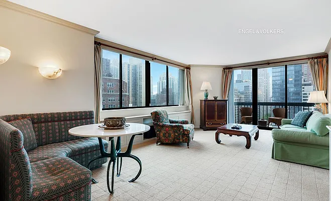 Rented by Engel & Völkers New York City | media 1