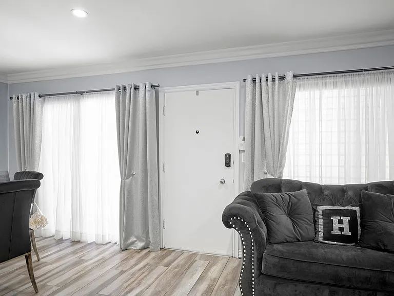 1126 N Central Ave #102 — Photo 4