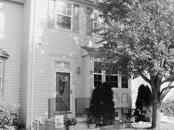 319 Rock Springs Ct, Pasadena, MD 21122