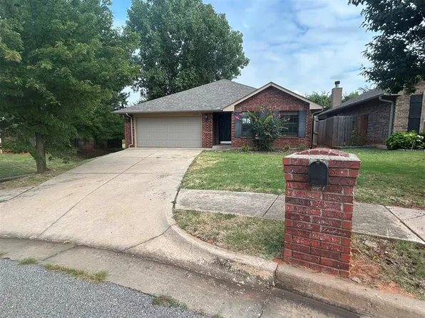 1908 Emerald Brook Ct, Edmond, OK 73003