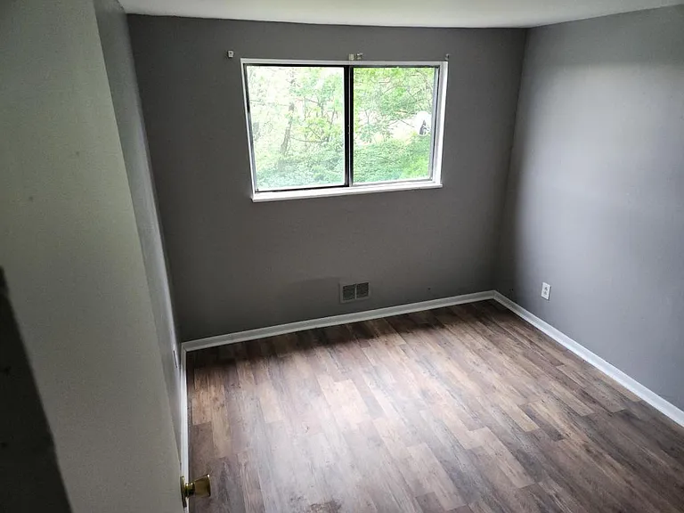 325 Palma St — Photo 6