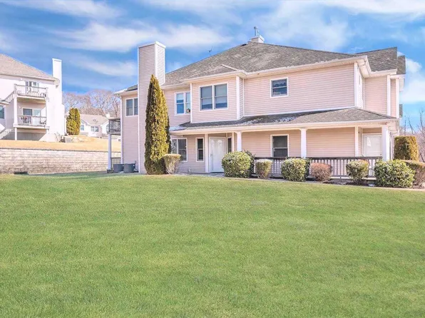 2401 Cedar Path, Riverhead, NY 11901