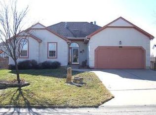 16771 W 157th St, Olathe, KS 66062