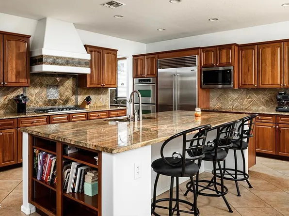 2307 W SIENNA BOUQUET Place, Phoenix, AZ 85085