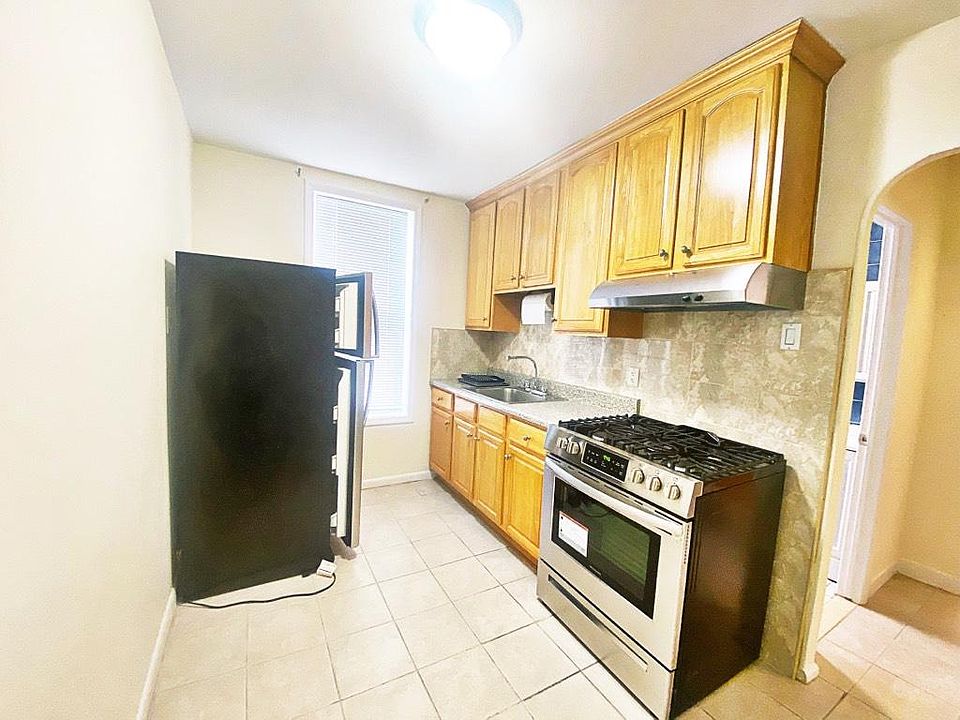 1st image of 210 E Bay 28th St Floor 1