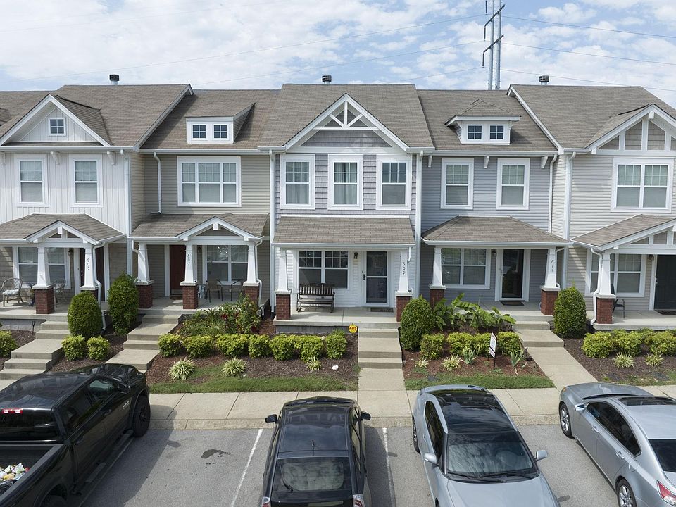 1st image of 609 Bradburn Village Cir