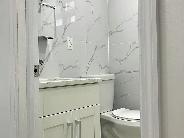 87 Clinton St #17 — Photo 13