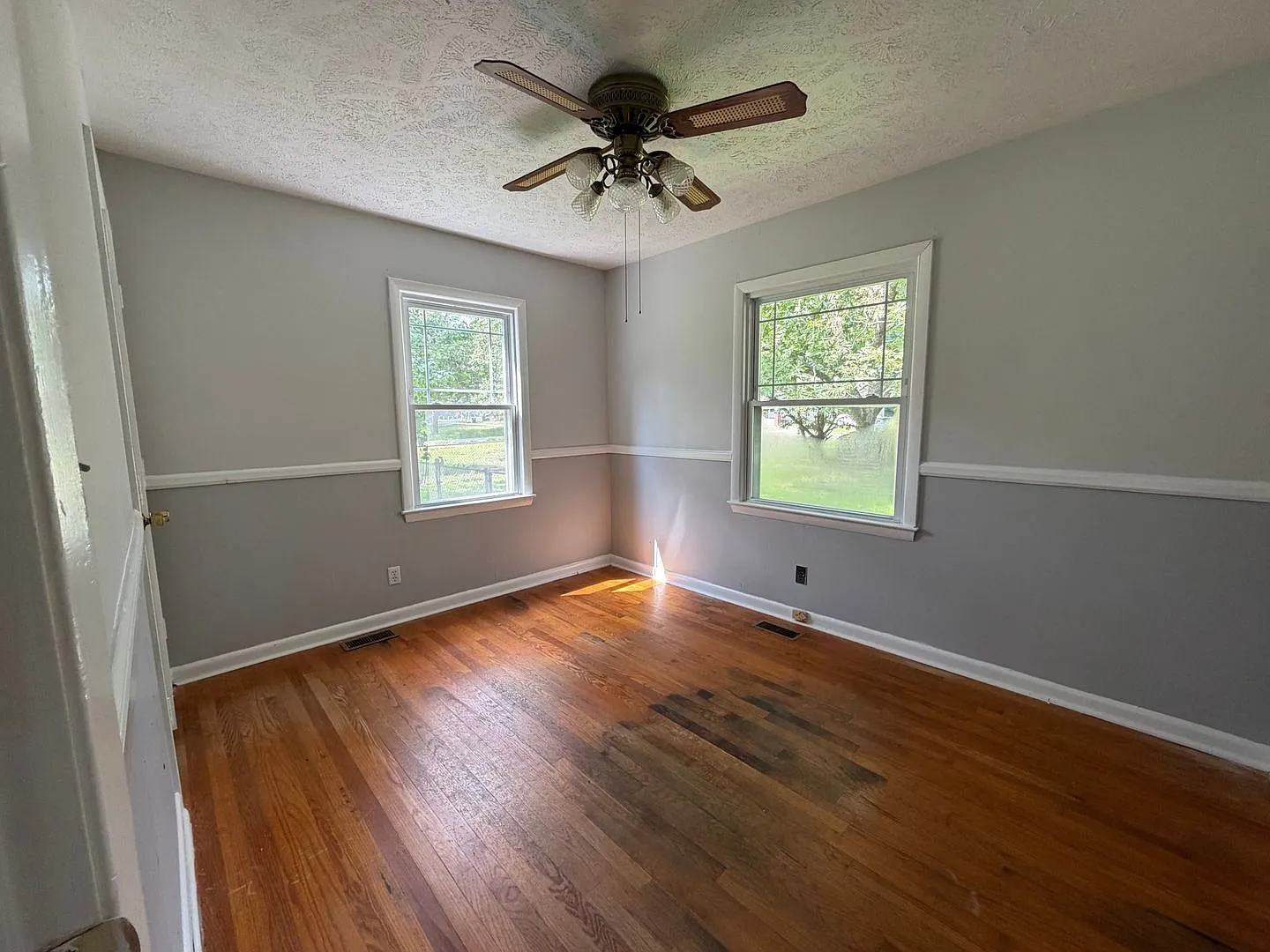 3 Bedroom / 1 Bathroom Home — Photo 4