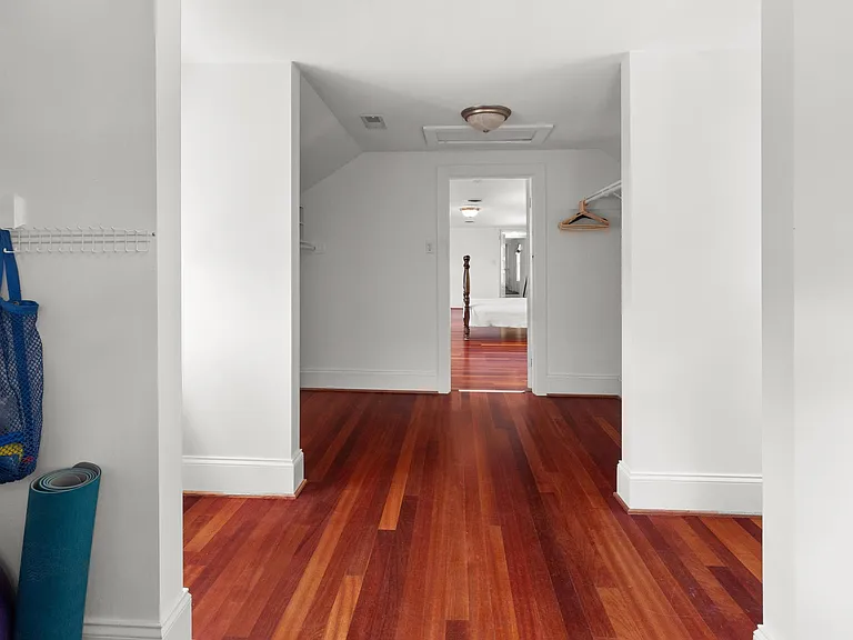 5523 White Hall Rd — Photo 26