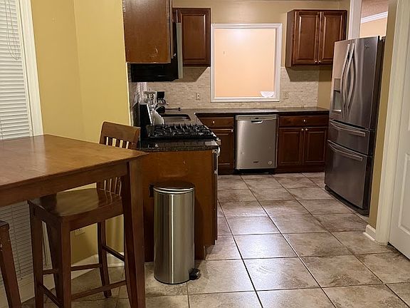 2nd image of 5415 Whisperwood Cir