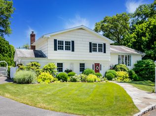 3 Doreen Pl, Harrison, NY 10528