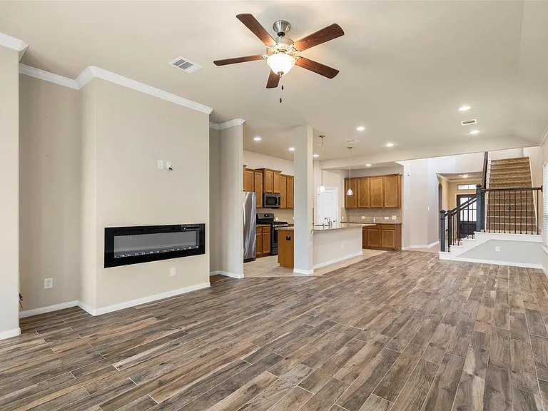 15714 Highlands Cove Dr — Photo 2