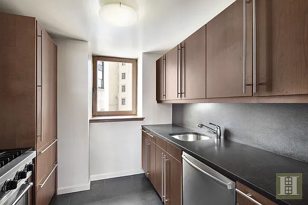 Rented by Halstead Real Estate | media 22