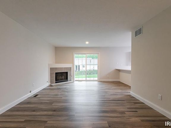 3rd image of 2214 S Sweetbriar Dr