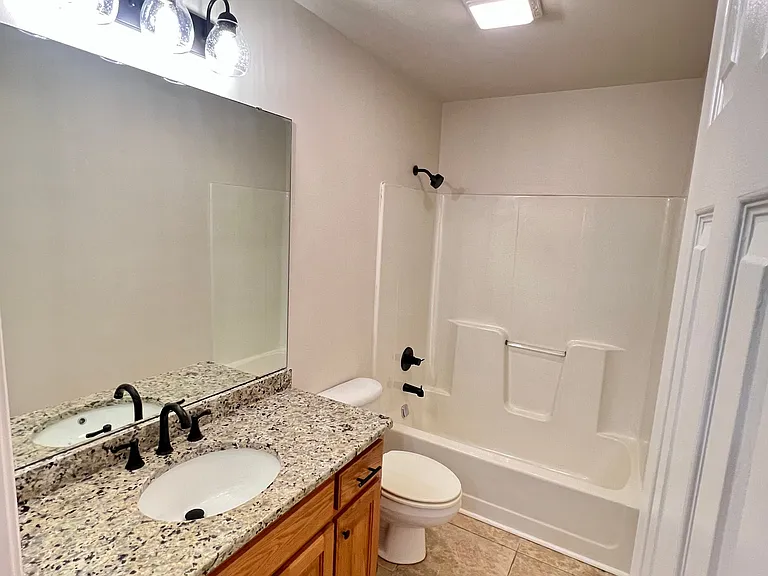 109 Fox Run Dr — Photo 17