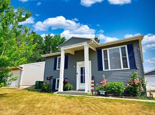 220 McKool Ave, Romeoville, IL 60446