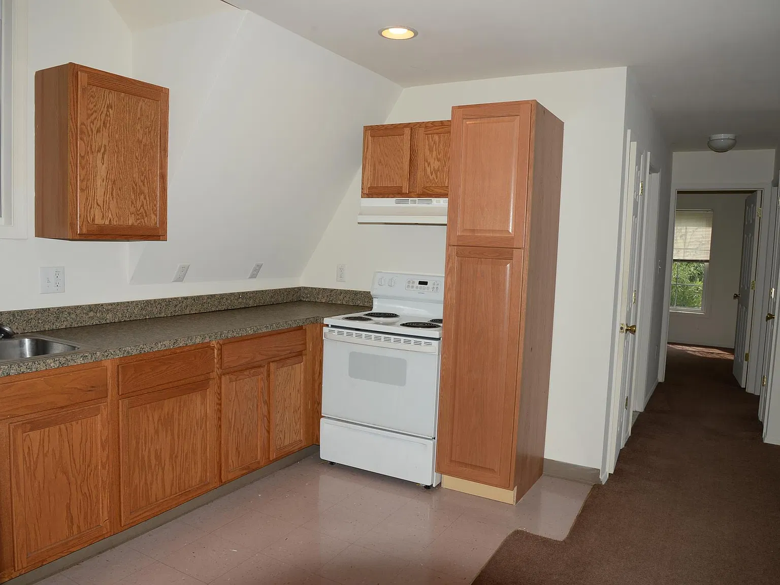 110 State St — Photo 3