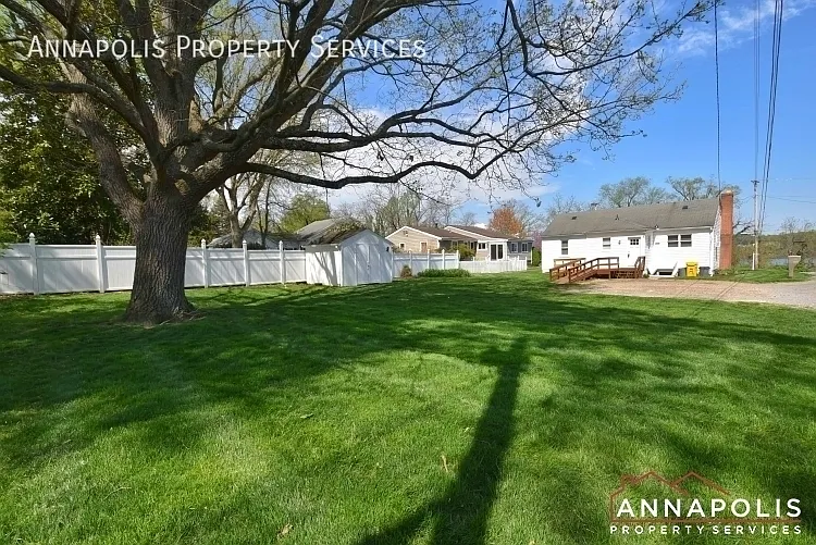 3043 Riva Rd — Photo 17