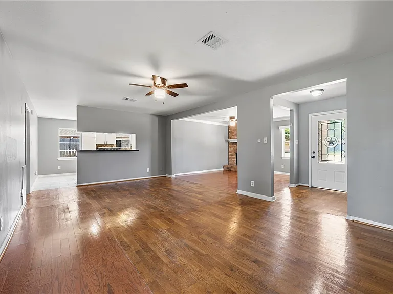 4014 Mona Lee Ln — Photo 9