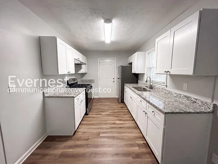1598 San Gabriel Ave — Photo 5