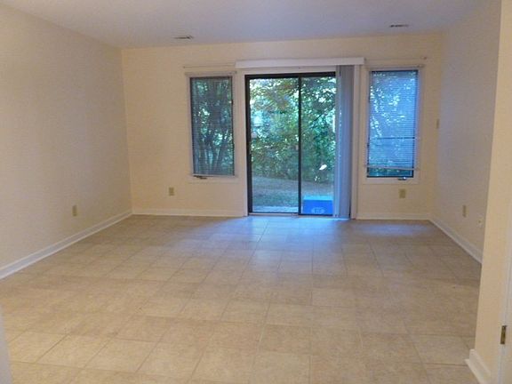 5th image of 702 Martin Luther King Jr Blvd APT C4