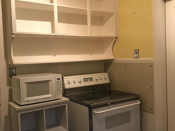 2nd image of 1102 NW 10th Ave