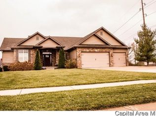 1400 Lake Pointe Ct, Springfield, IL 62712