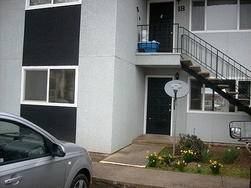 4th image of 101 N 10th St APT 17