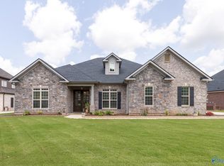 8213 Nantucket Cir, Owens X Rds, AL 35763