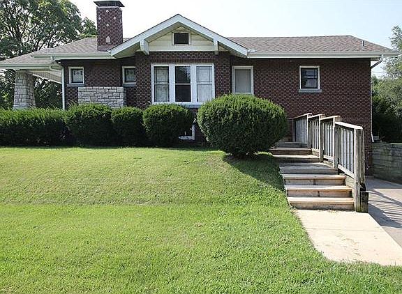 5th image of 3705 Franklin Ave