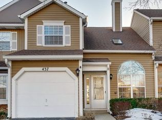 437 Ascot Ln, Streamwood, IL
